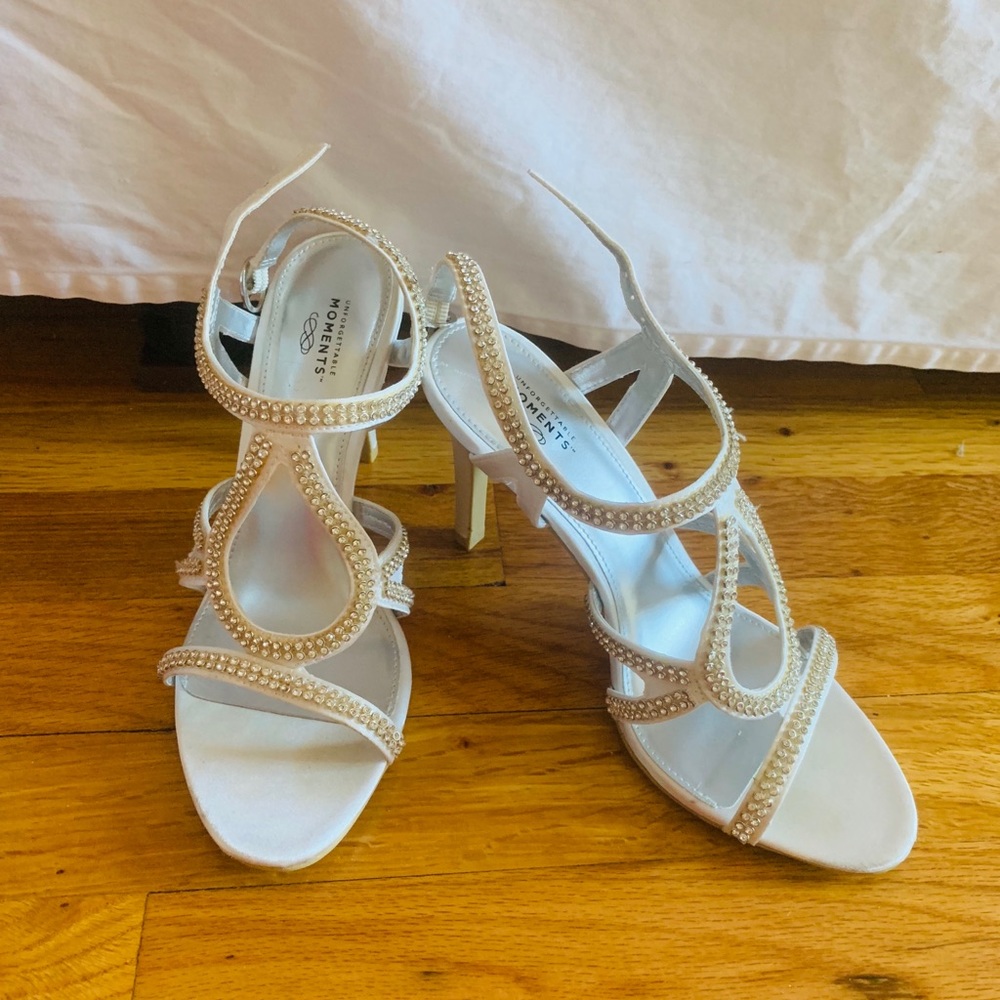 Dazzling high heels👠